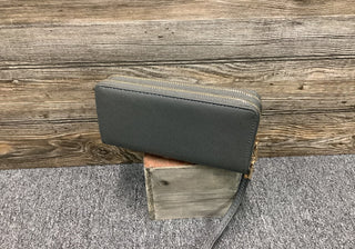 Double Zip Wallet